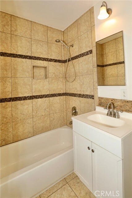 Building Photo - 14853 Anaconda St