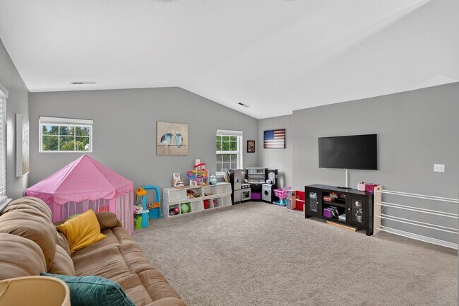 Building Photo - 3 Bedroom/2.5 Bath + Bonus Room & Outdoor living