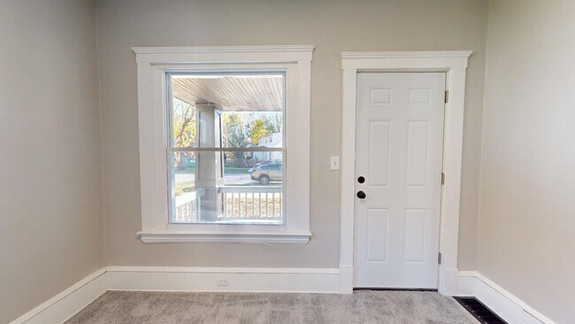 Building Photo - 7408 Dudley Ave