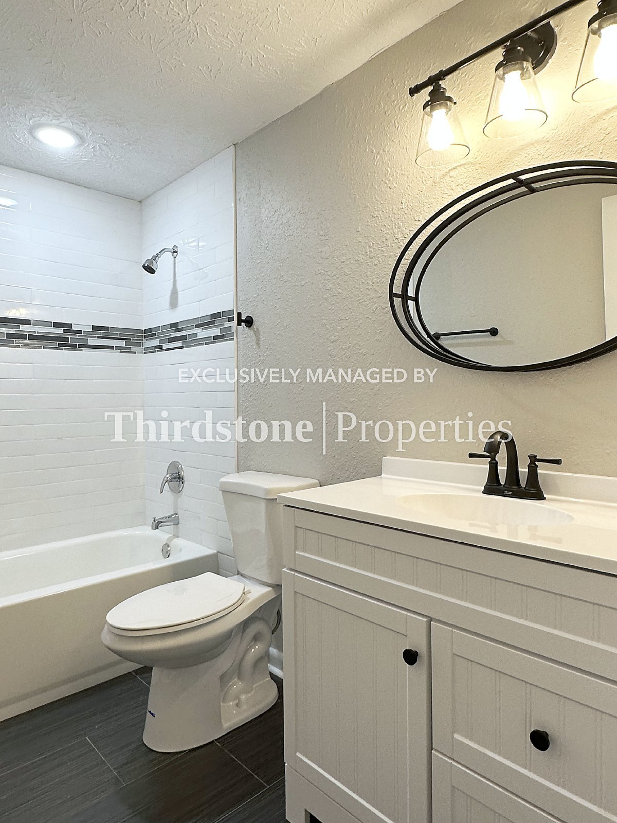 Building Photo - 10833 Liscard Rd S