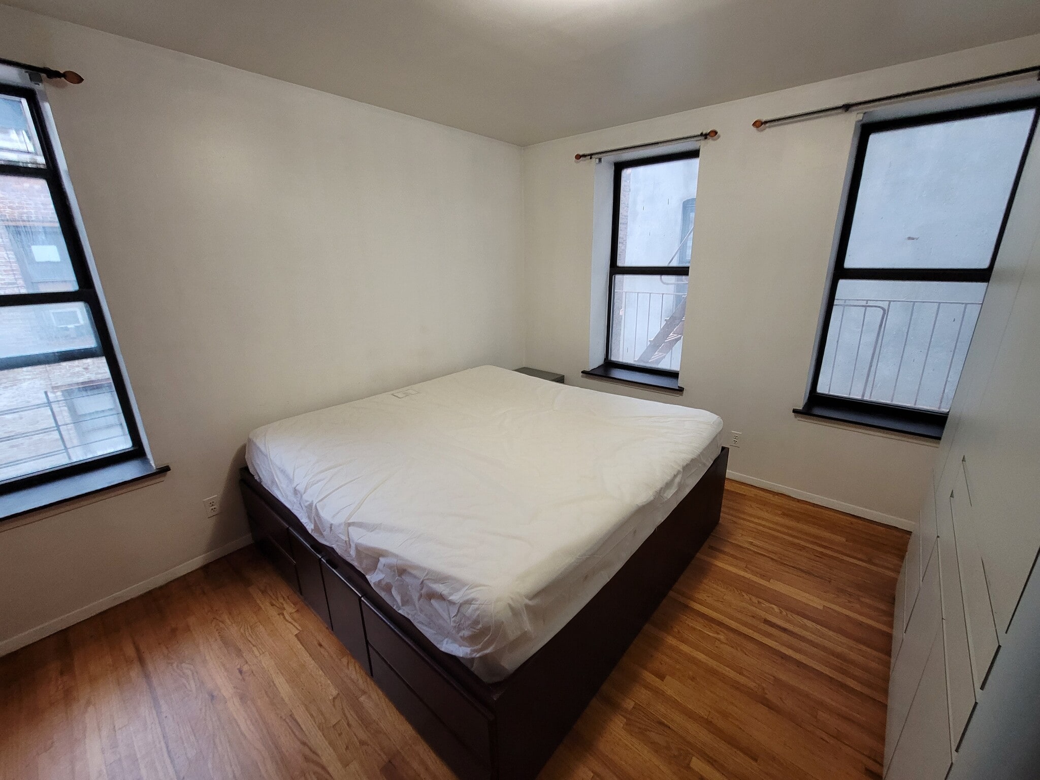 Bedroom - 571 Academy St