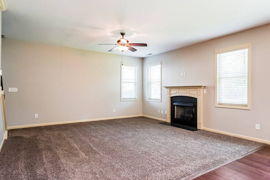 Building Photo - 716 McCarthy Dr