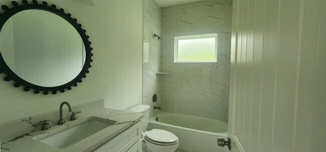 Building Photo - 452 N Cattle Dr