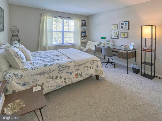 Building Photo - 108 Seabright Way