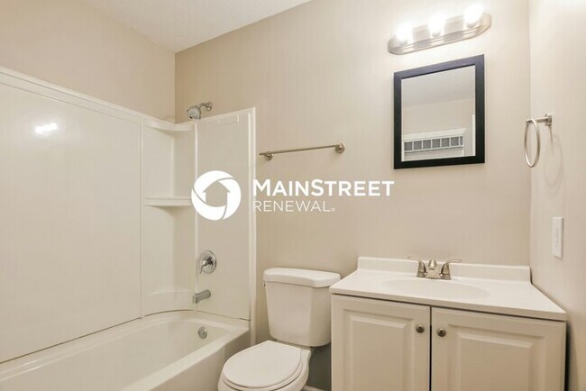 Building Photo - 3 Bedroom Pet-Friendly Home in FENTON, MO with Main Street Renewal