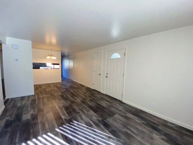 Building Photo - 973 Holman Way