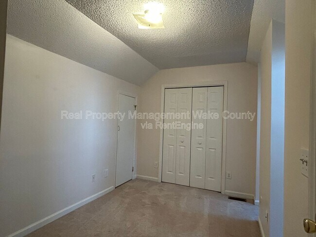 Building Photo - 7016 Epping Forest Dr