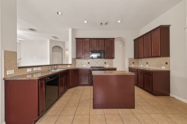 Building Photo - 25918 Silver Timbers Ln
