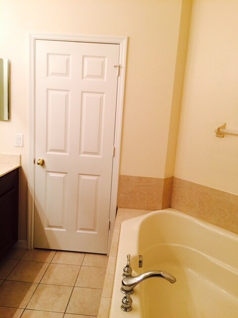 Building Photo - 1406 Travertine Terrace