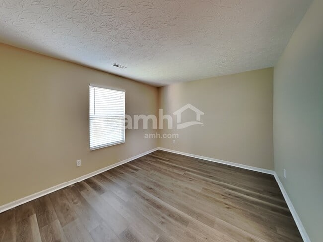 Building Photo - 2550 Allegro Ln