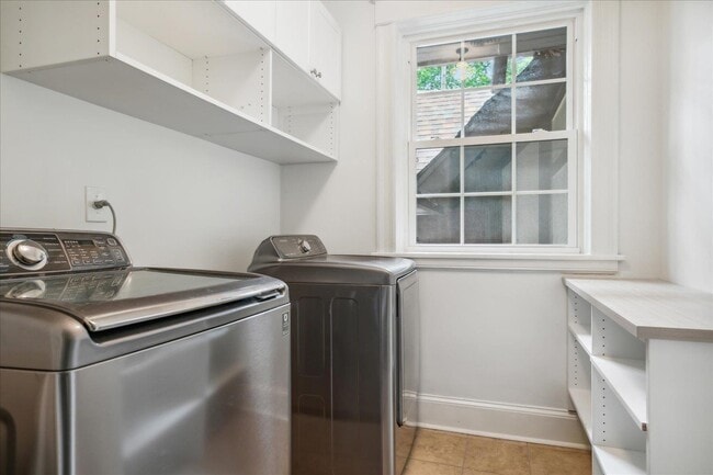 Building Photo - 128 Morningside Pl