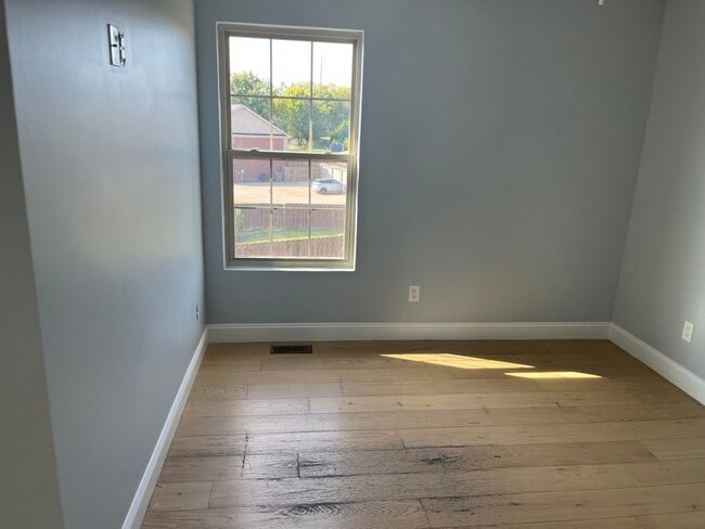 Building Photo - 2588 Kearney Ridge Boulevard