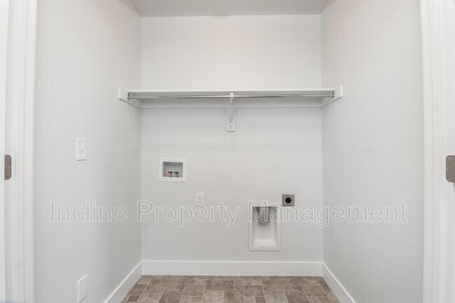 Building Photo - 16426 Bull Spring Rd