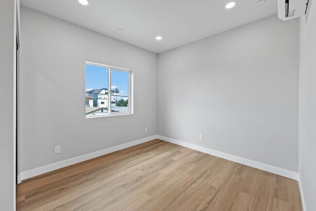 Building Photo - 3365 A St