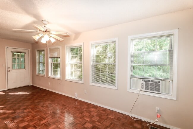 Building Photo - 3 Cortez Ln