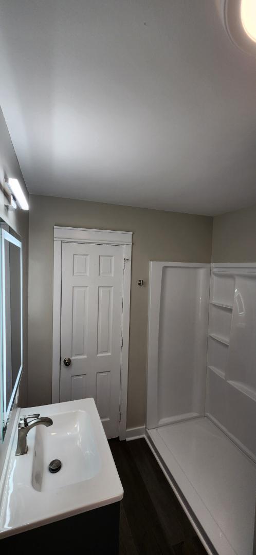 Building Photo - 403 Leola Dr