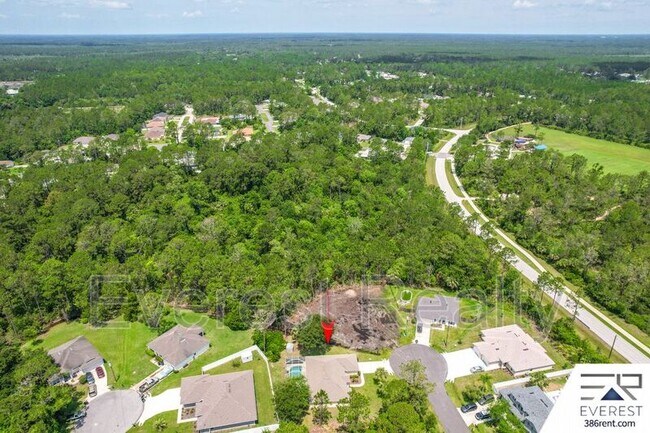 Building Photo - 13 Sleigh Bell Pl