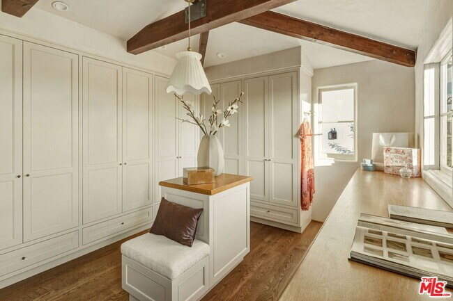 Building Photo - 1744 Reedvale Ln