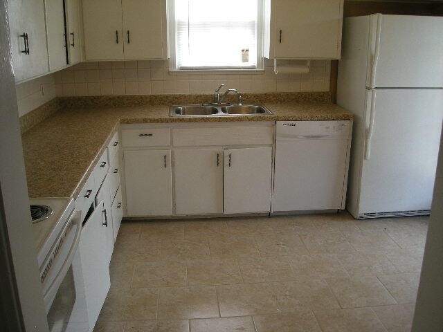 Building Photo - 4024 NW 32nd St