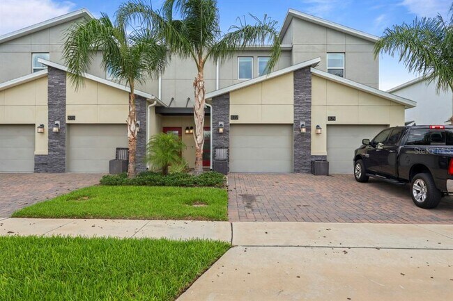 Primary Photo - 877 Ocean Course Ave