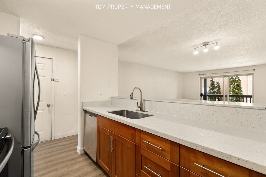 Building Photo - 31003 14th Ave S