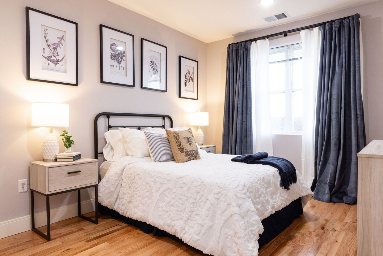 Building Photo - The Edge