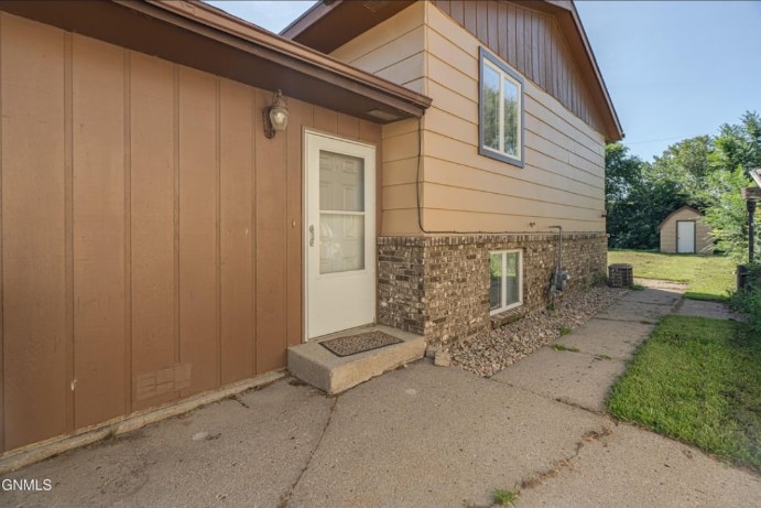 Building Photo - 333 W Ingals Ave