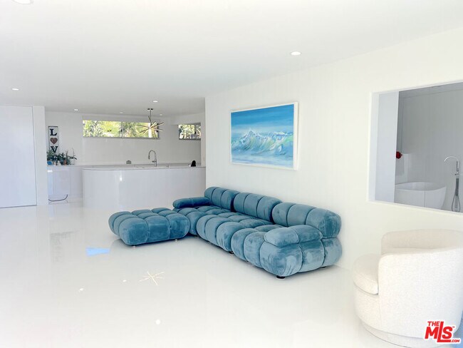 Building Photo - 22548 Pacific Coast Hwy