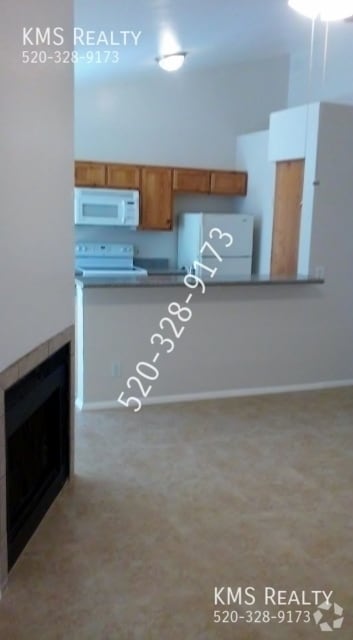 Building Photo - 5654 S Wood Crest Dr