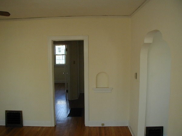 Building Photo - 366 S Lincoln St