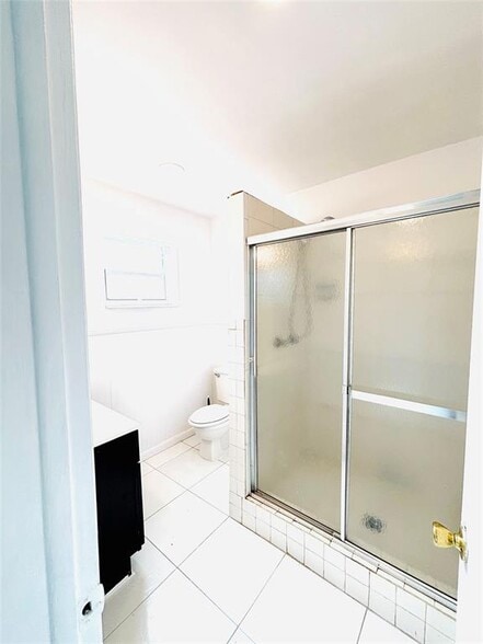 Building Photo - 2671 NW 65th Ave