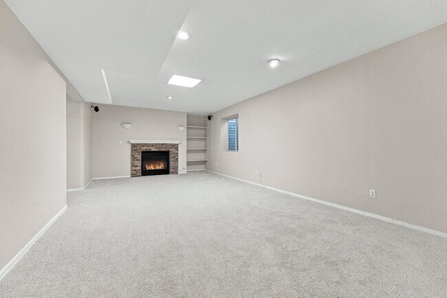 Building Photo - 18602 E Chenango Pl