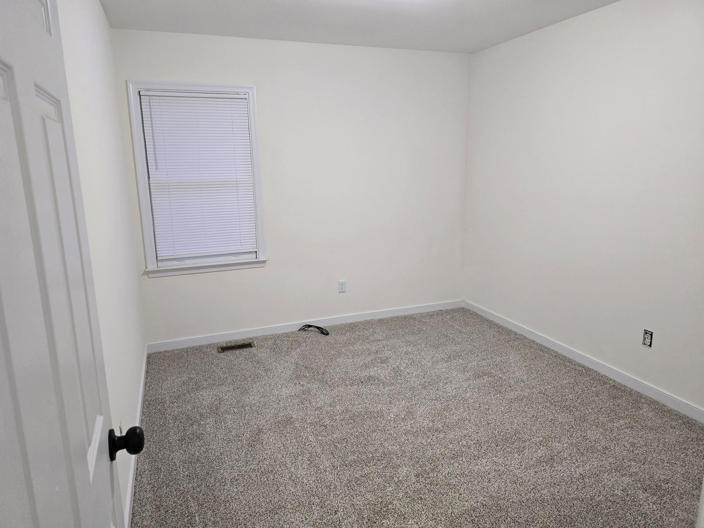 Building Photo - 7406 Pineleaf Dr