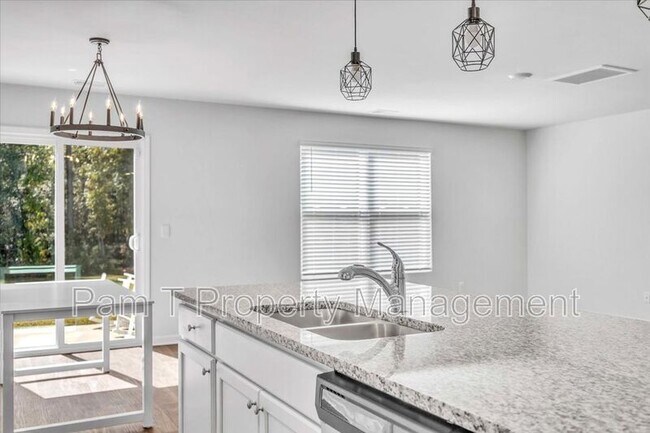 Building Photo - 512 Turpentine Trl