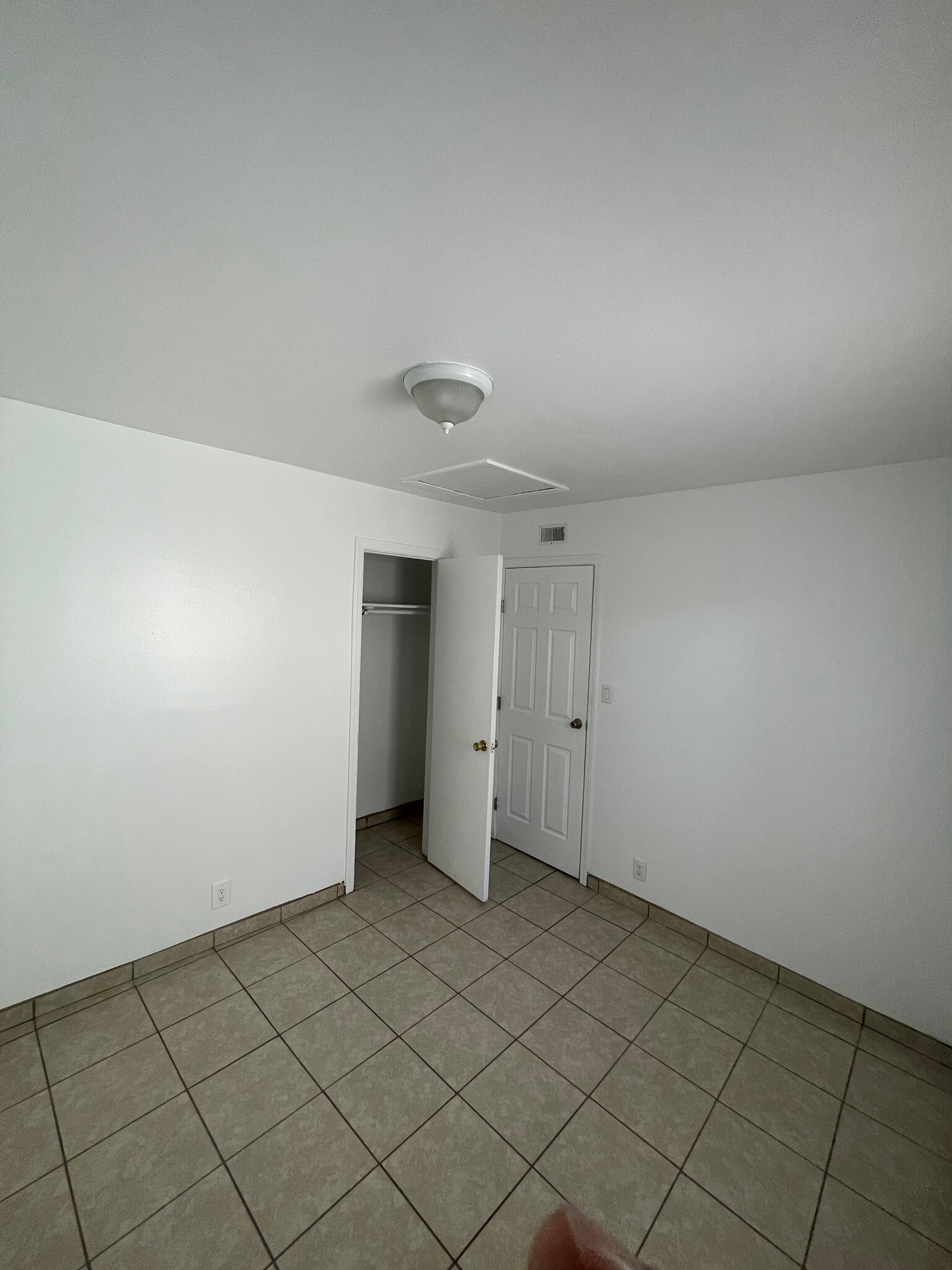 Building Photo - 711 Avenida Cesar Chavez SE