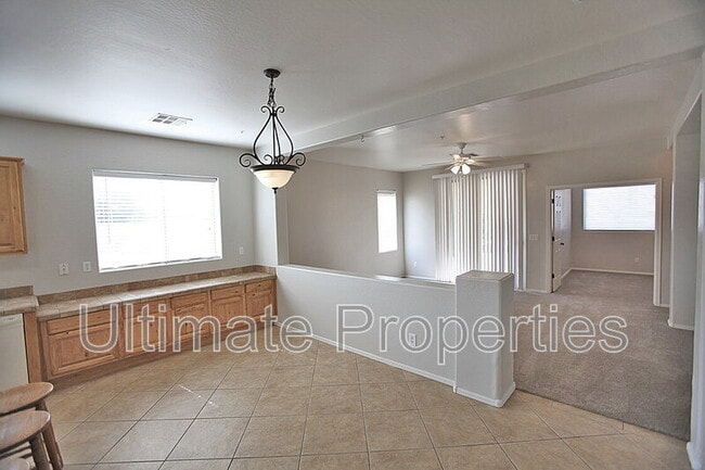 Building Photo - 12658 W Duane Ln