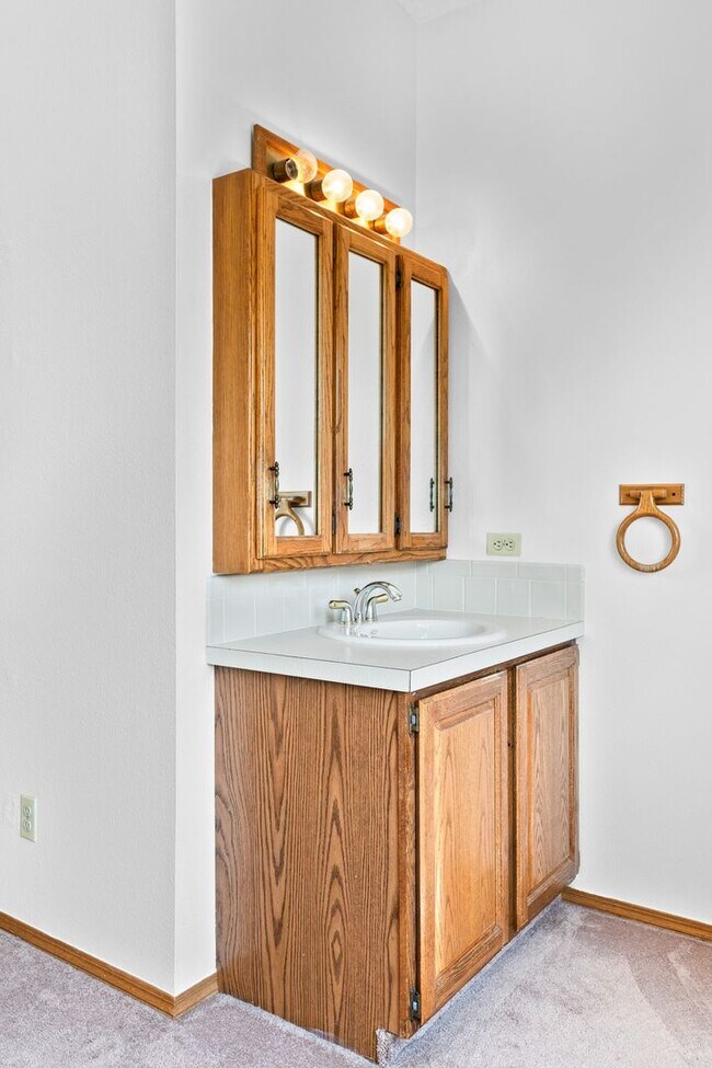 Building Photo - Spacious 4 Bedroom Home in Longmont