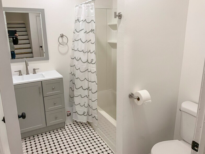 Building Photo - 3600 Eagle St