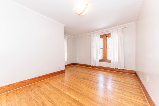 Building Photo - 1111 Olivia Ave