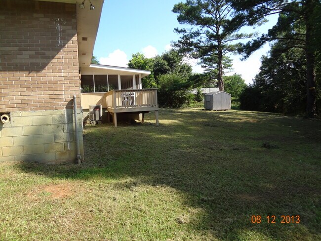 Building Photo - 152 Kendrick Ct