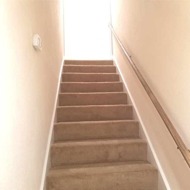 Building Photo - 7700 Creekbend Dr