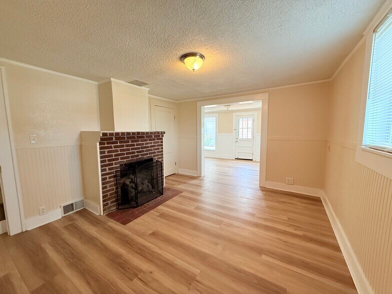Building Photo - 1681 Linville Creek Rd