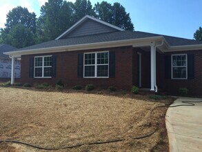 Building Photo - Available to show!