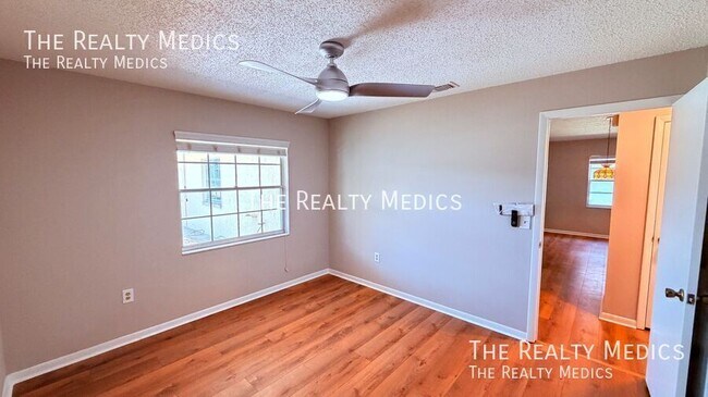 Building Photo - 10609 Wyndcliff Dr