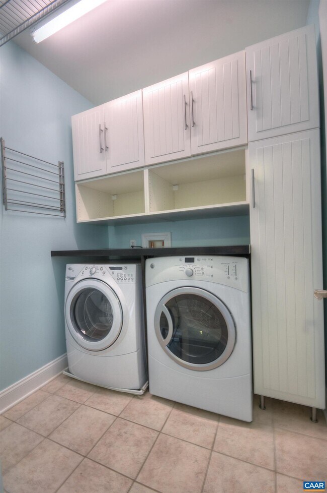 Building Photo - 164 Brookwood Dr