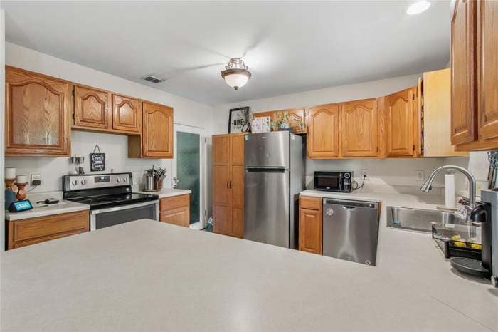 Building Photo - 711 Wilkinson St