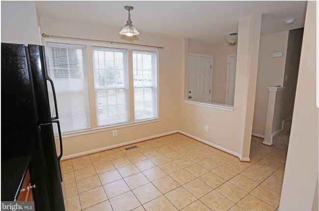 Kitchen Dinette Area - 639 Possum Trot Way