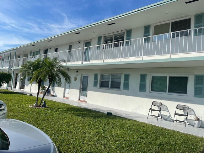 Building Photo - 117 Lake Terrace