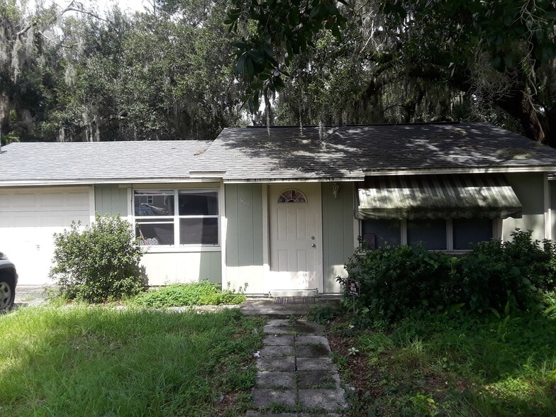 Building Photo - 815 Bay St