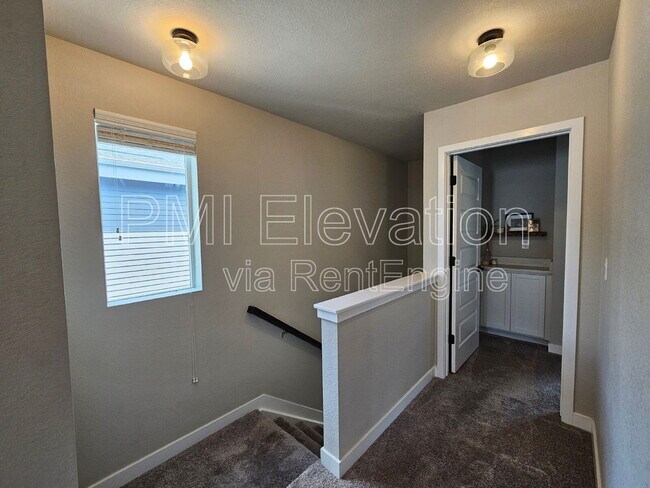 Building Photo - 2418 S Troy Ct